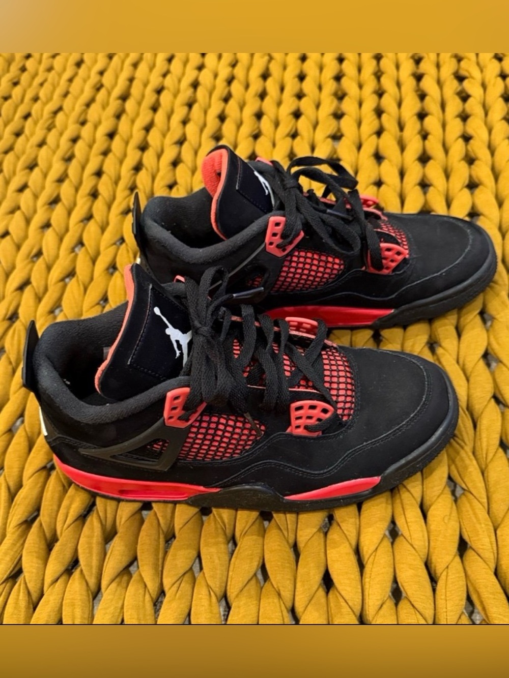 Mens Jordan Retro 4 Black/Red Sneakers - Size 8